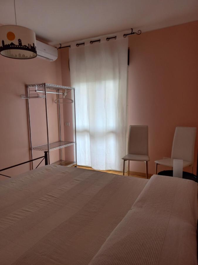 A Un Passo Da... B&B Elmas Экстерьер фото